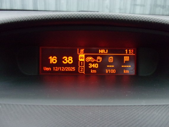 PEUGEOT 308 308 1.6 HDi-010.jpg